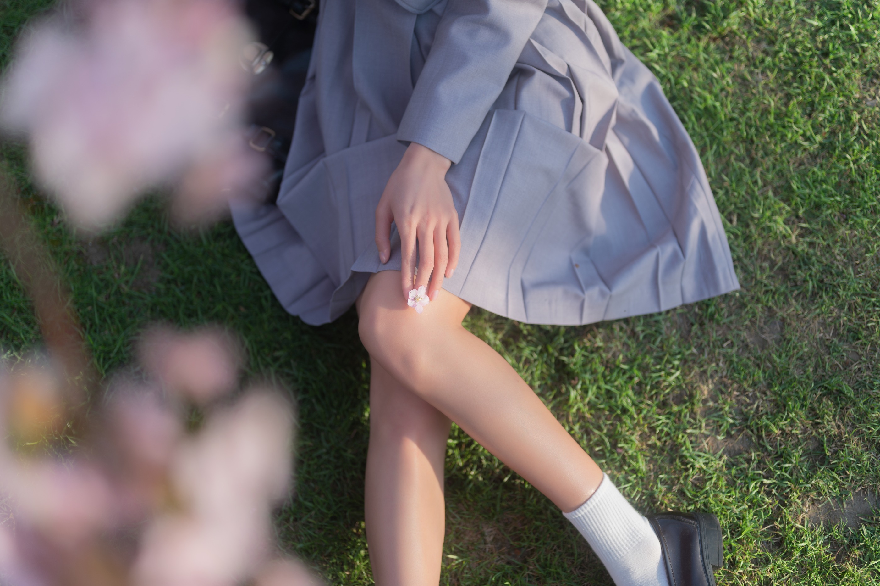图片[1]-兔子Zzz不吃胡萝卜 – NO.032 櫻之聲 [26P]-XikXak